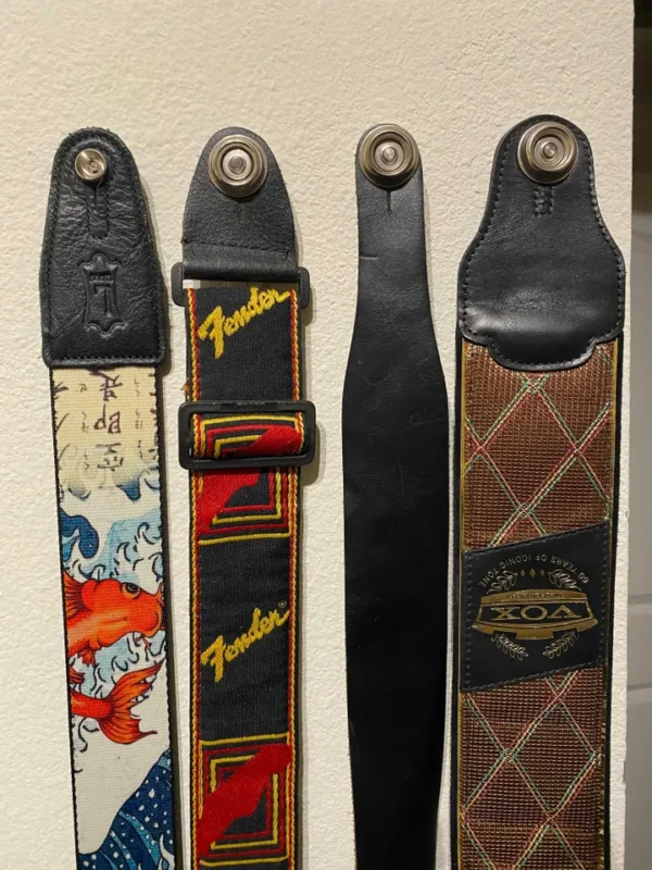 GUITAR STRAP HOOK
